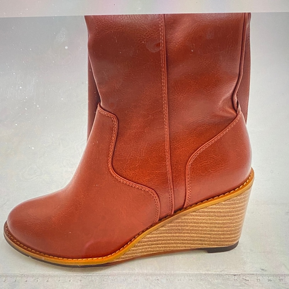 Gorgeous Burnt Orange Wedged Heeled Boots Size 9 NIB